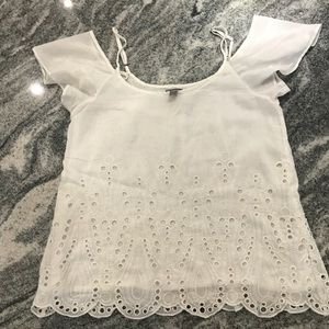 Chelsea 28 off shoulder white top in size small